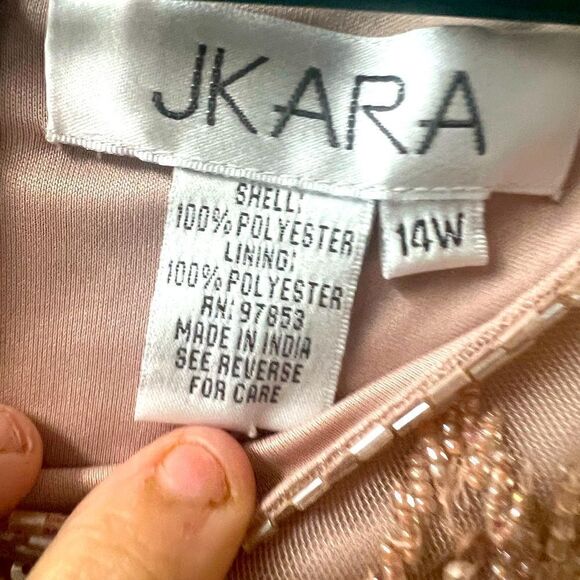 J Kara Women's All Over Embellished Sleeve Short Dress in Blush Size 14W - Picture 6 of 8